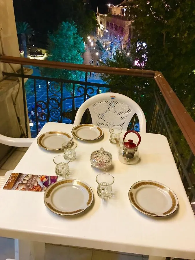 Fountain Square Appartment-2 バクー アパート