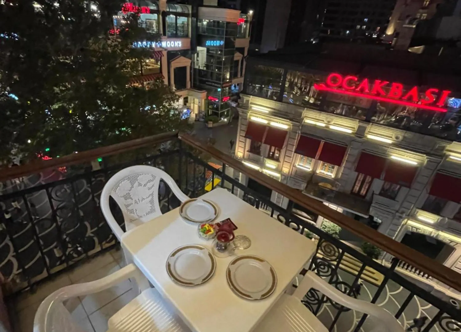 アパート Fountain Square Appartment-2 バクー